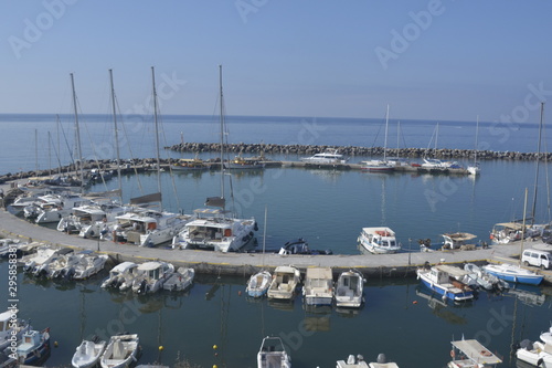 Vlichada port