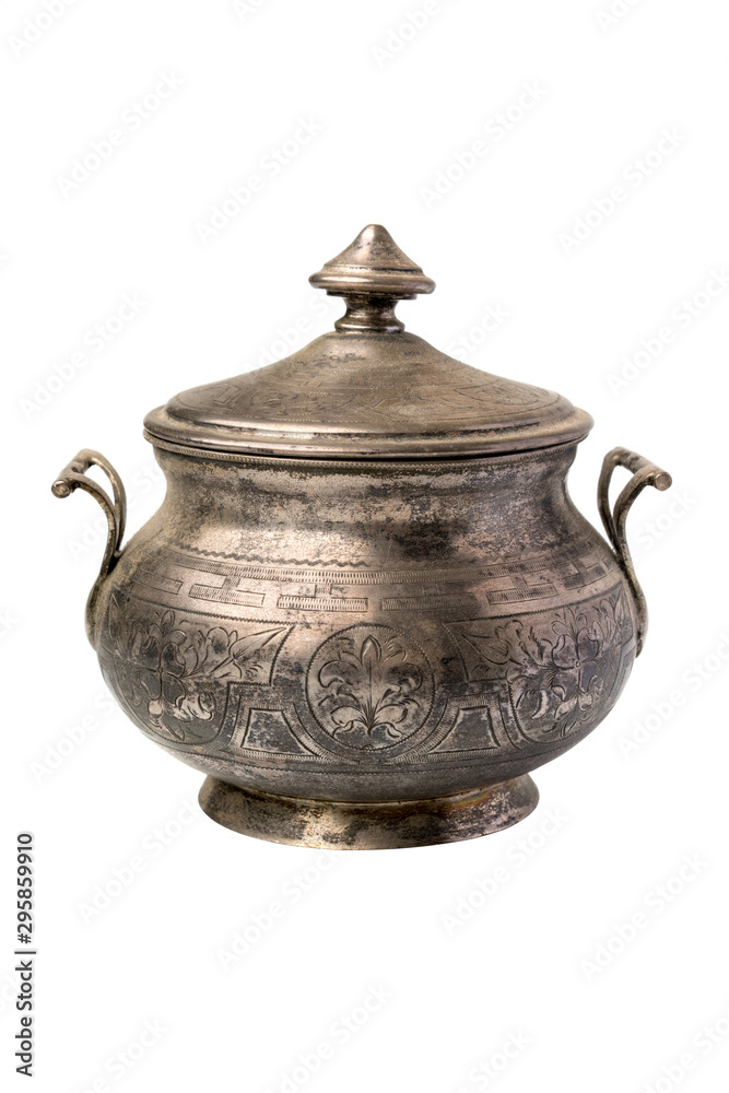 silver casket for storing small items. silver casket for storing small items.