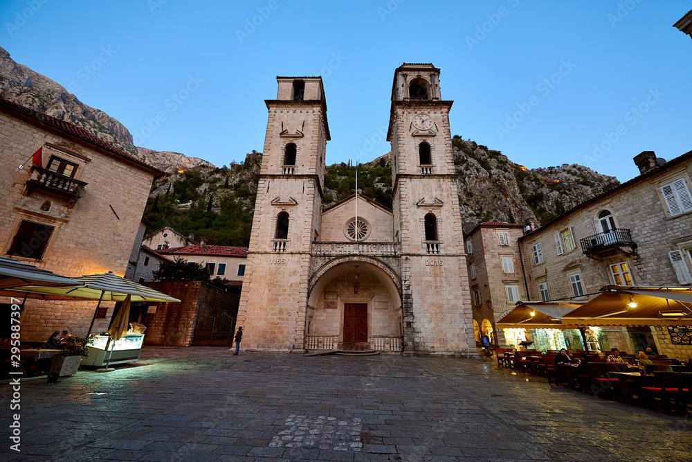 Montenegro travel Kotor Budva Durmitor 