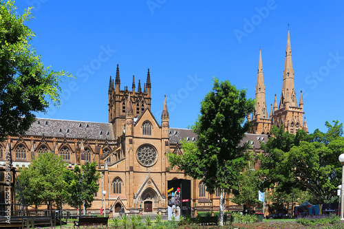 Canvas Print St. Mary's Cathedral in the city center of Sydney, Australia