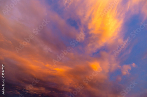 天高く朝焼けの雲DSC2934 © Kouzi.Uozumi