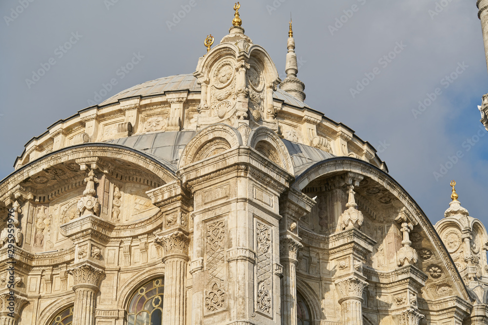 Obraz premium old mosque from Istanbul Turkey