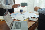 Financial accountants plan business meeting reports
