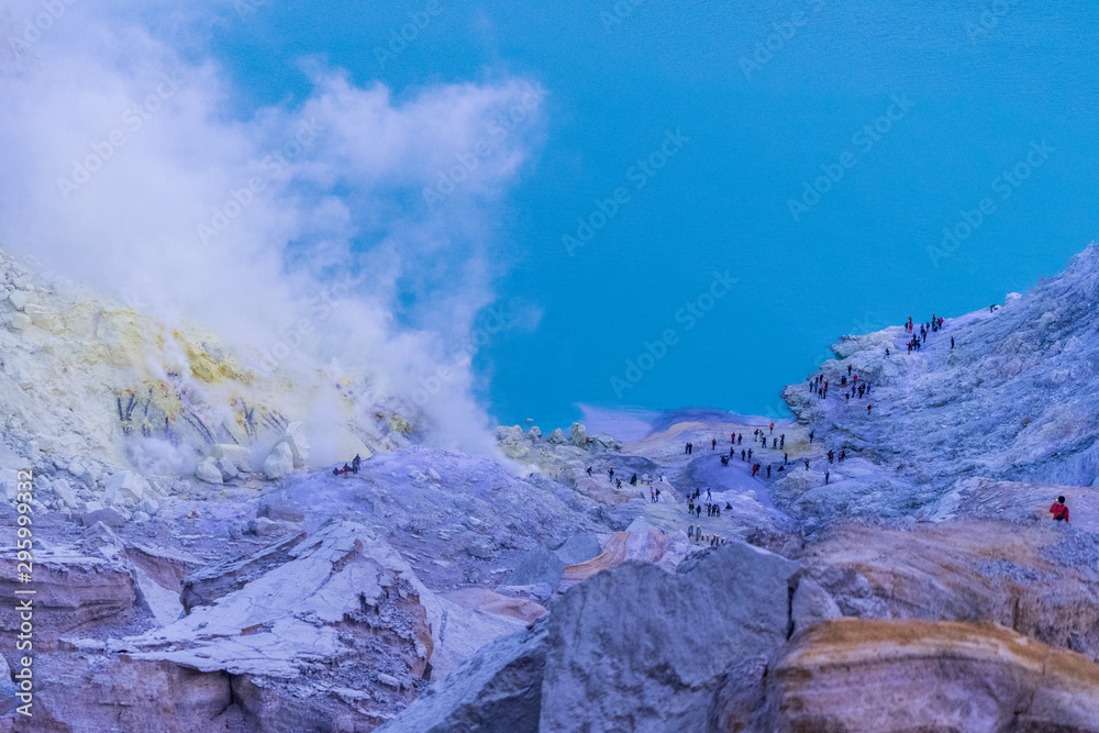 Obraz premium The Ijen volcano complex is a group of composite volcanoes located on the border between Banyuwangi Regency and Bondowoso Regency of East Java, Indonesia. 