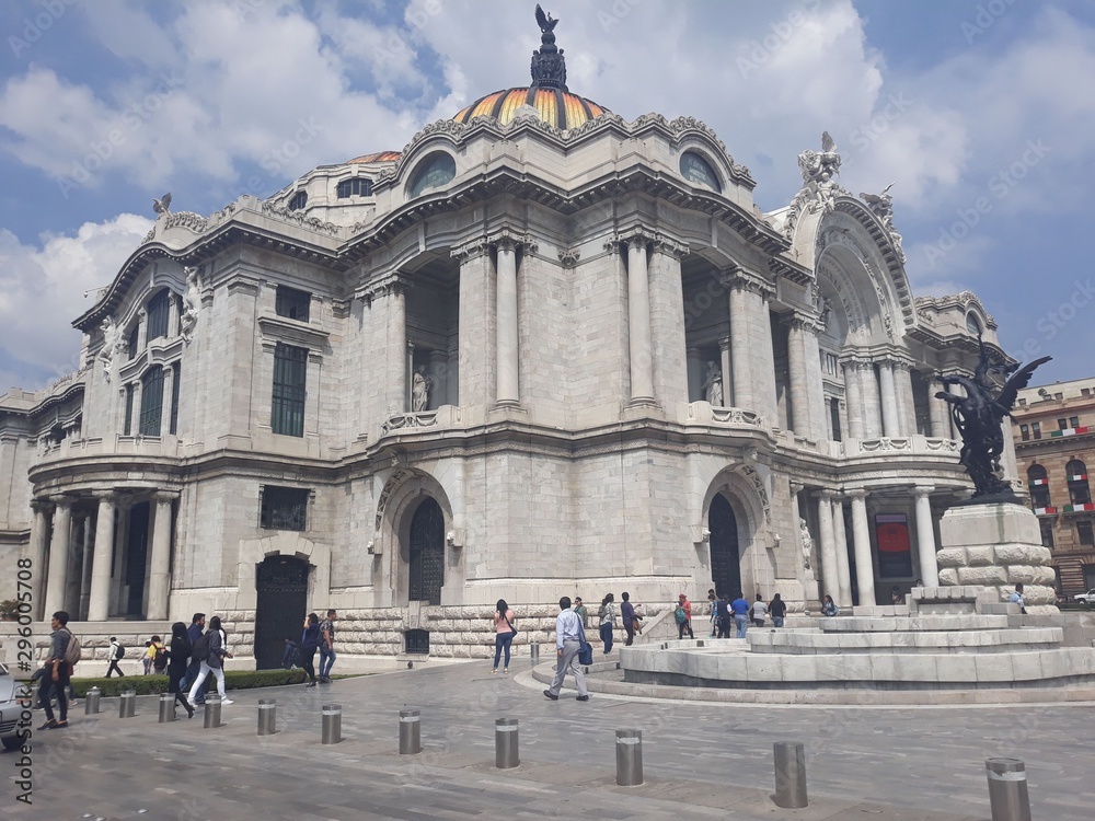 The fine arts palace México city