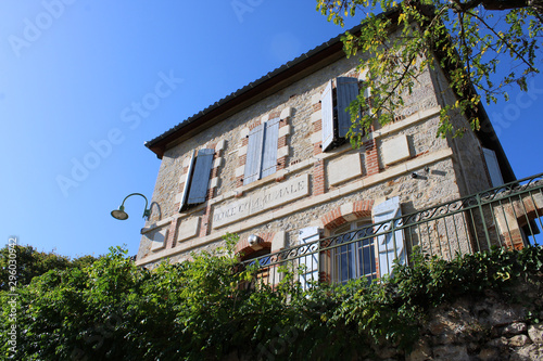 Maison de campagne, romantique, de charme, dans le sud de la France
