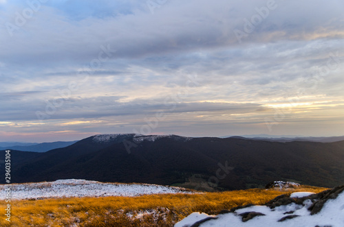 Fototapeta Naklejka Na Ścianę i Meble -  Panorama z połoniny Caryńskiej Bieszczady