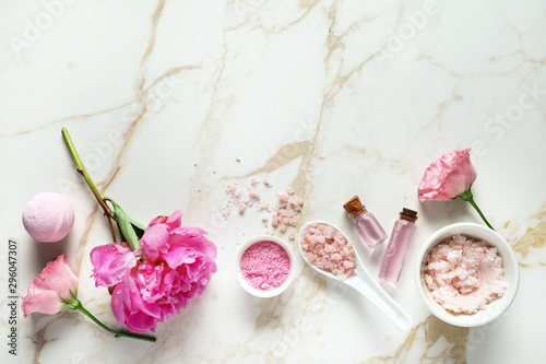 Composition with cosmetics ...