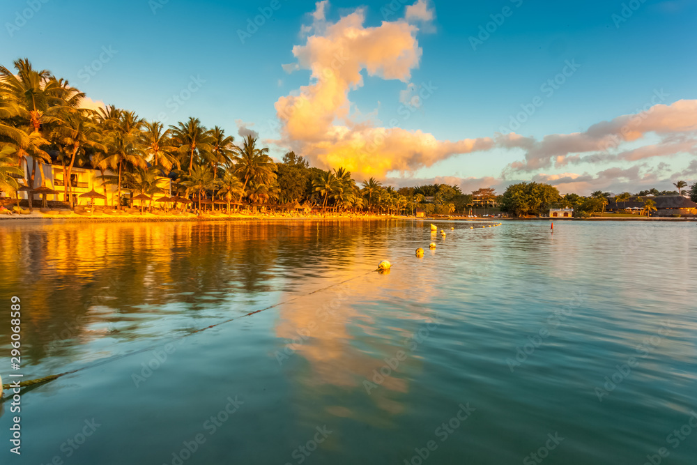 Fototapeta premium sunset , beach of Balaclava, Mauritius 