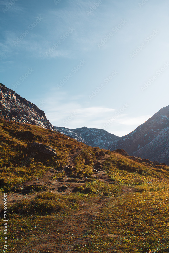 Path going through the mountains in Schweden