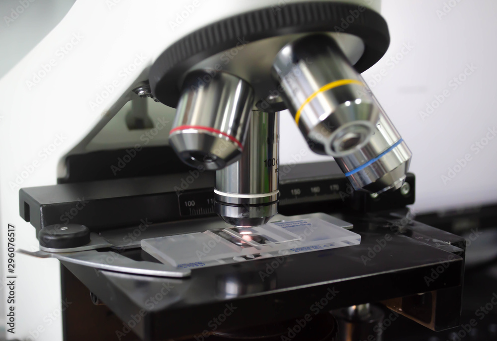 This is a microscope used for the detection of pathogens such as bacteria, fungi, protozoa. and malaria etc. Suitable for scientists Medical technologist and medical scientists This is a microscope used for the detection of pathogens such as bacteria, fungi, protozoa. and malaria etc. Suitable for scientists Medical technologist and medical scientists