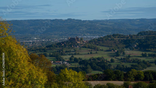 Das Tal der Dordogne nahe Castelnau-Bretenoux