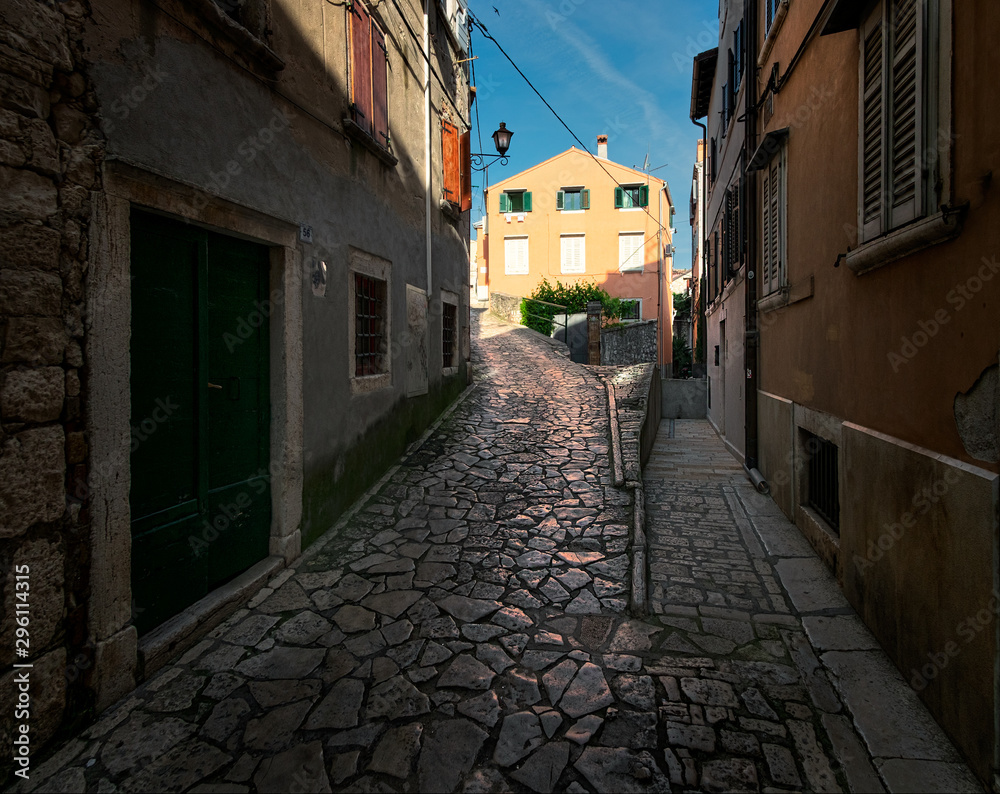 Naklejka premium The streets of the old city of Rovinj. The beauty of old Croatia.