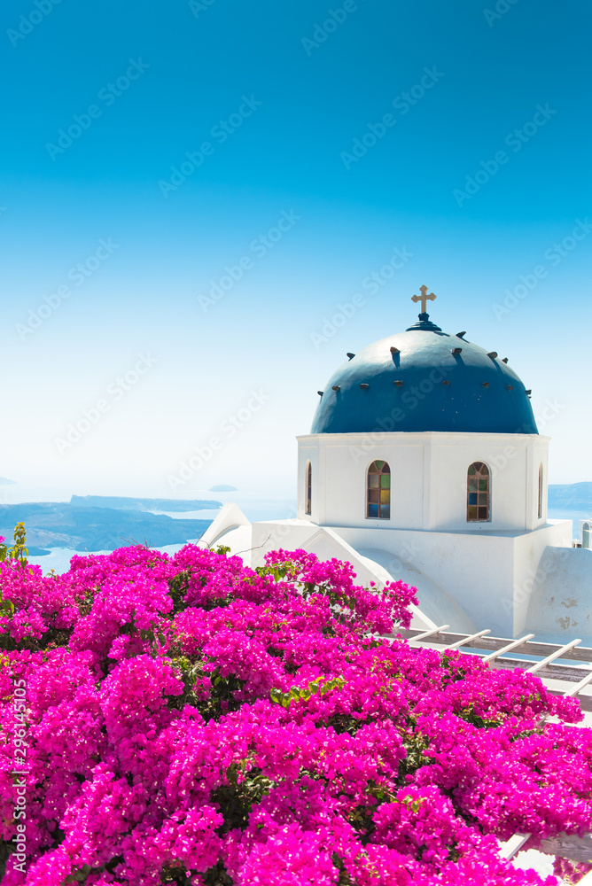 Naklejka premium kościół w santorini w grecji