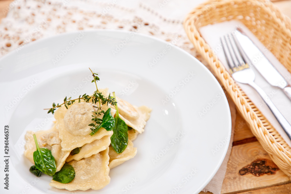 vegetarian ravioli with spinach with herbs