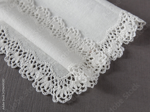 crochet lace handkerchief with festoons