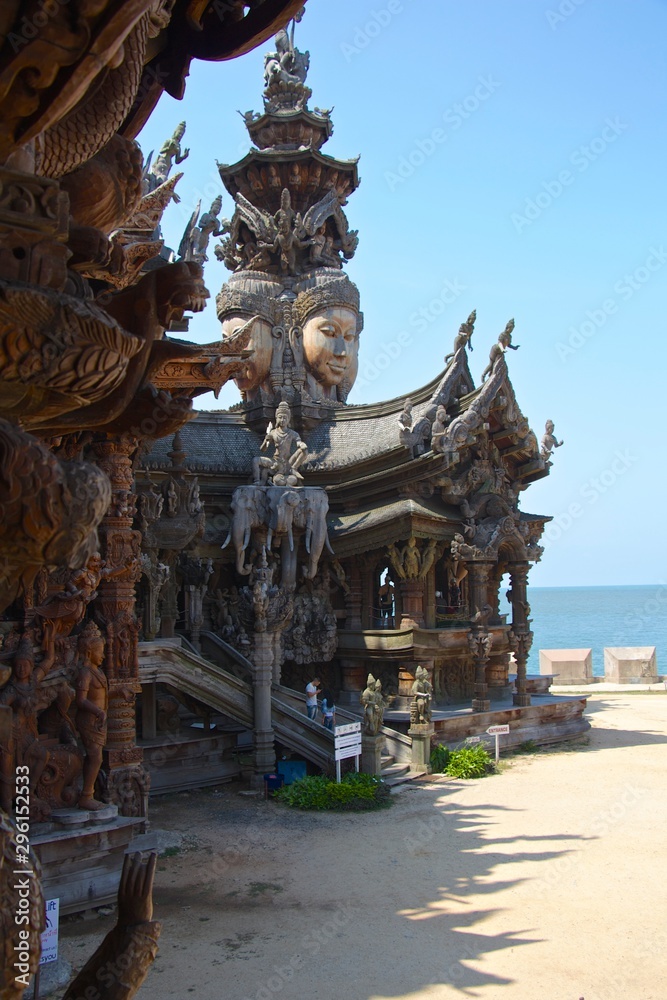 Fototapeta premium temple in thailand
