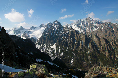 Obraz na płótnie High mountain landscape with Lomnicky stit (Lomnica), Tatra Mountains, Slovakia w salonie