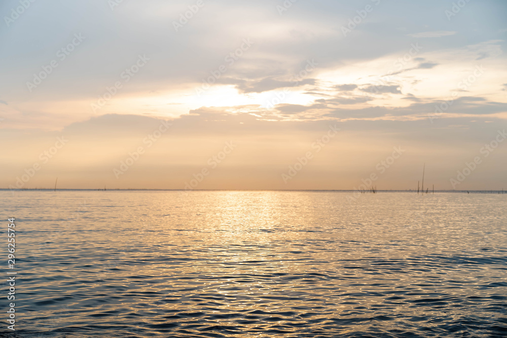 Naklejka premium Seascape color orange beautiful and clam