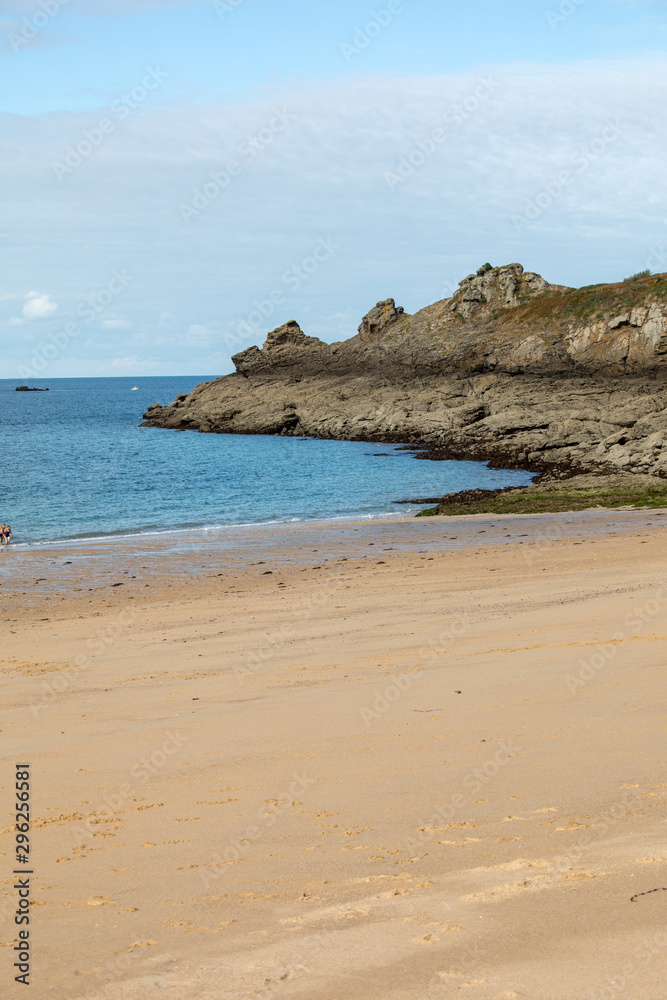  Beautiful sandy beach on the Emerald coast between Saint Malo and Cancale. Brittany, France