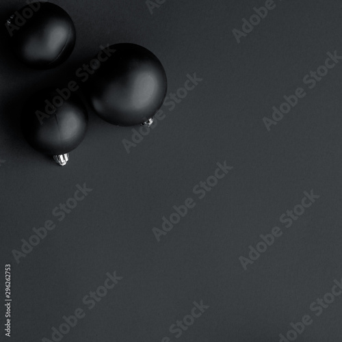 Canvas Print Christmas baubles on black flatlay backdrop, luxury winter holiday card backgrou