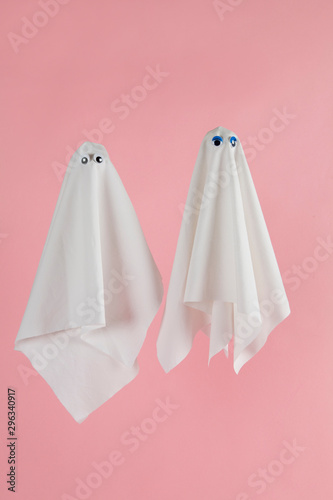Couple ghost back pink