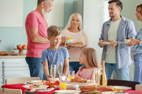 Big family serving table fo...