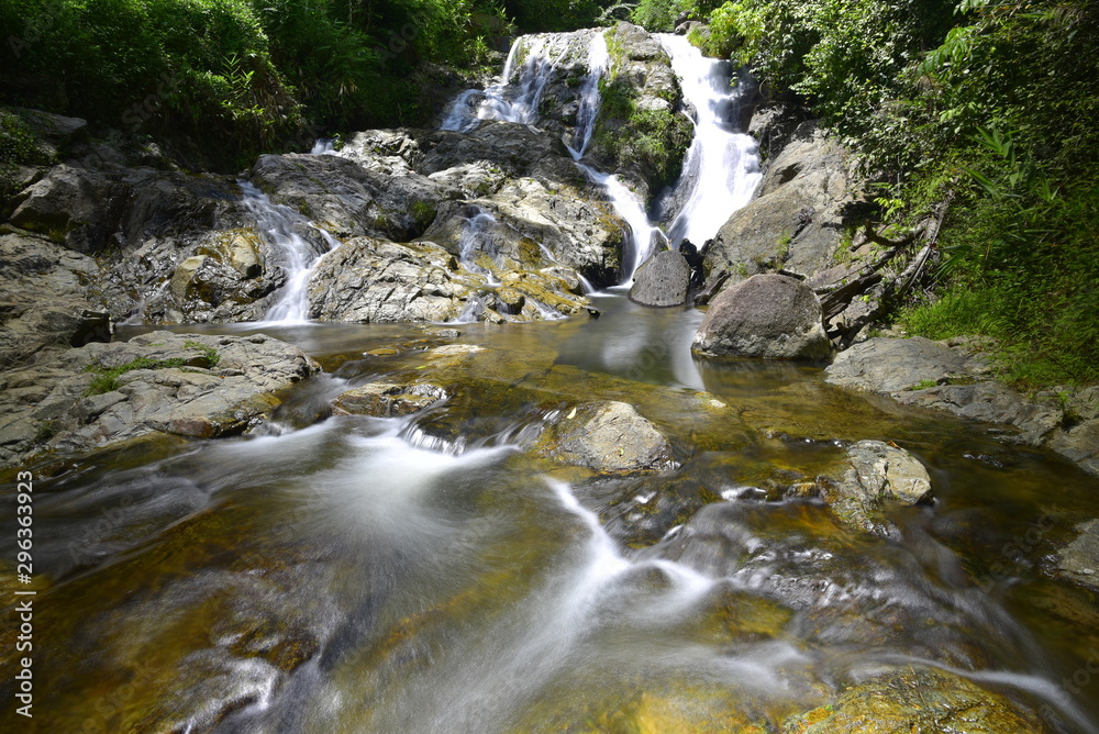 Fototapeta premium Si Pho Waterfall in deep forest