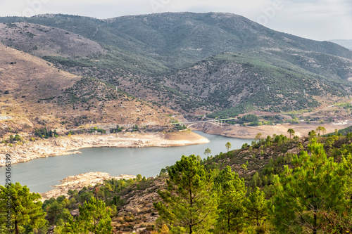 Sequía en el embalse del Burguilo. Valle de Iruelas. Avila. España. Europa.