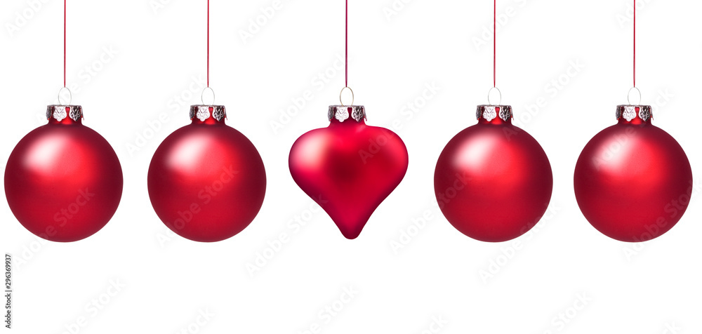 Bunte Weihnachtskugeln als Dekoration zu Weihnachten isoliert auf weißem Hintergrund Bunte Weihnachtskugeln als Dekoration zu Weihnachten isoliert auf weißem Hintergrund