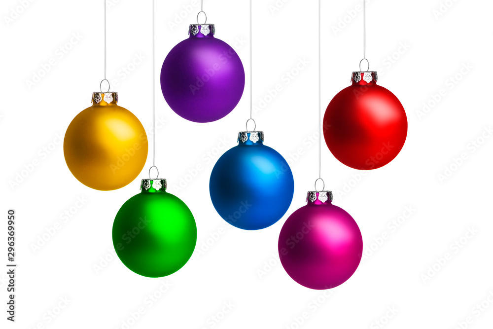 Bunte Weihnachtskugeln als Dekoration zu Weihnachten isoliert auf weißem Hintergrund Stock Photo