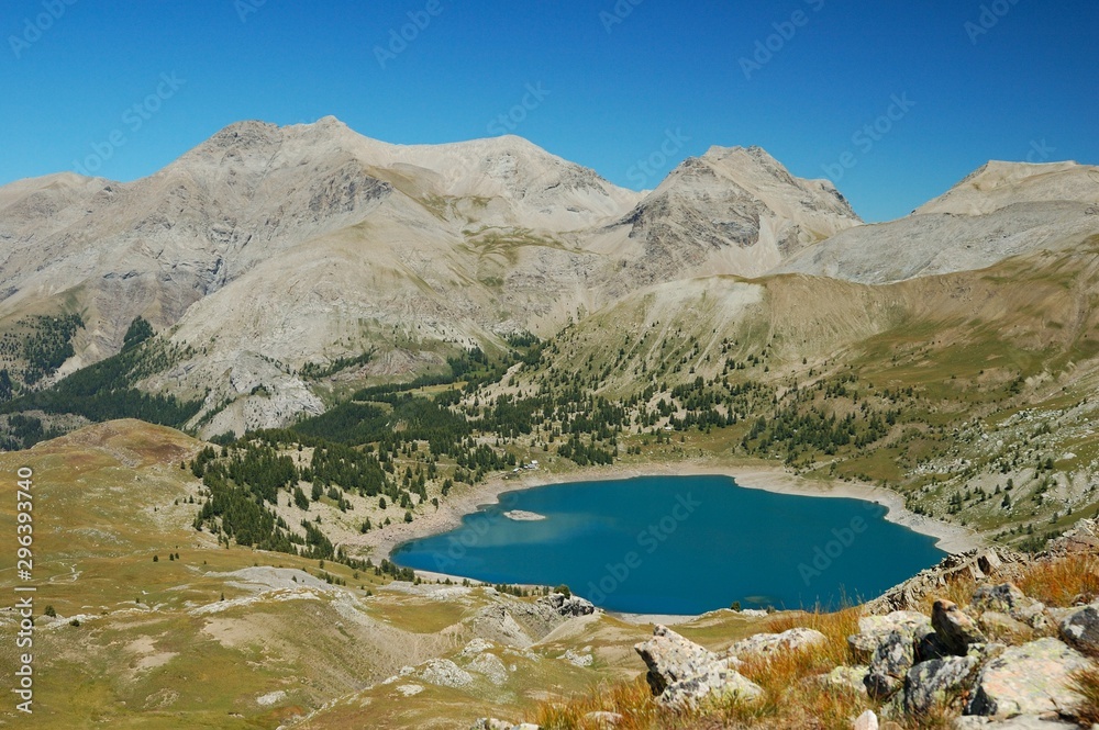 Lac d'Allos du col de l'Encombrette, Alpes-de-Haute-Provence, France