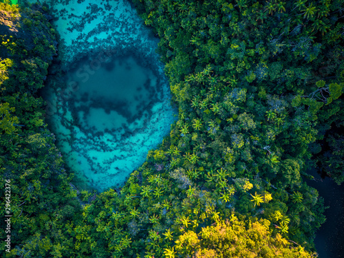 Bilde på lerret Raja Ampat Hidden Lake