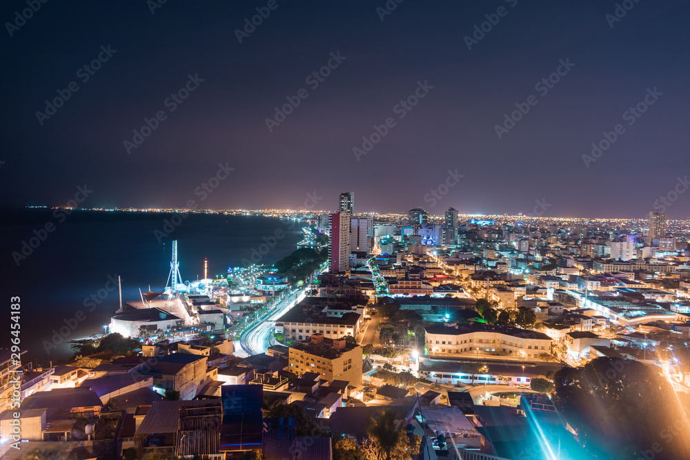 Fototapeta premium Noche en la ciudad