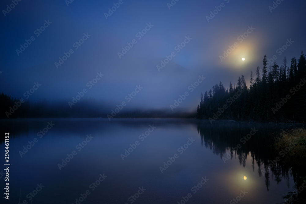 Fototapeta premium Moonlight over lake in October