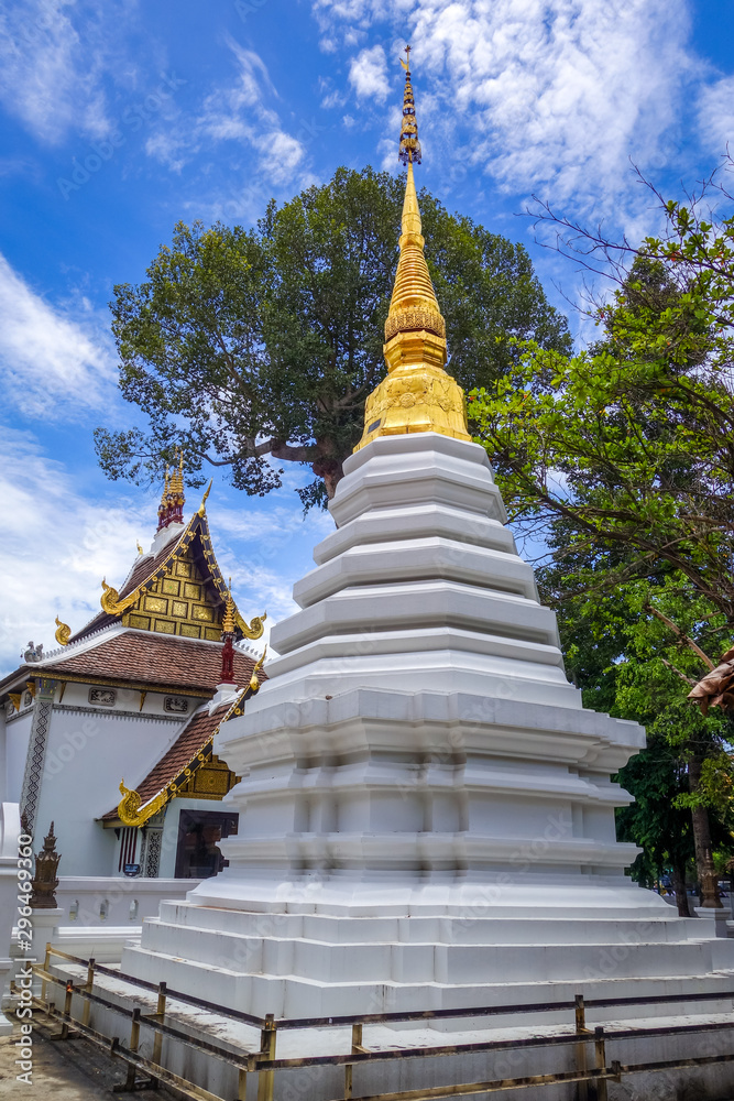 Wat Chedi Luang temple buildings, Chiang Mai, Thailand
