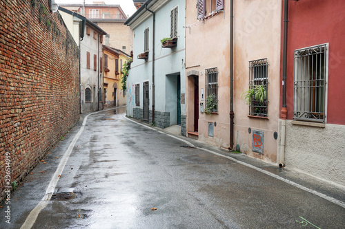 Foto Narrow street with old houses in the downtown
