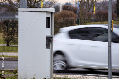 radar box - speed control