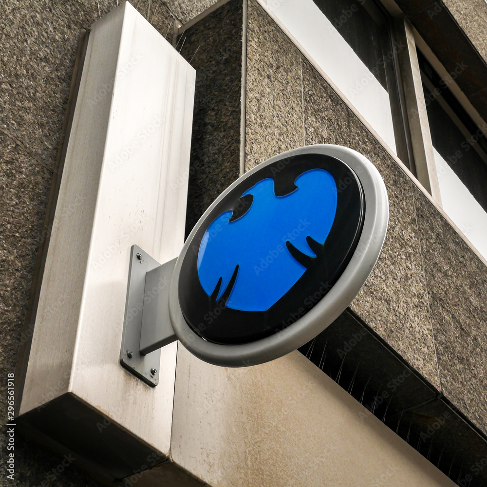 Stockfoto Barclays Bank sign. Graphic shop-front logo branding for the ...