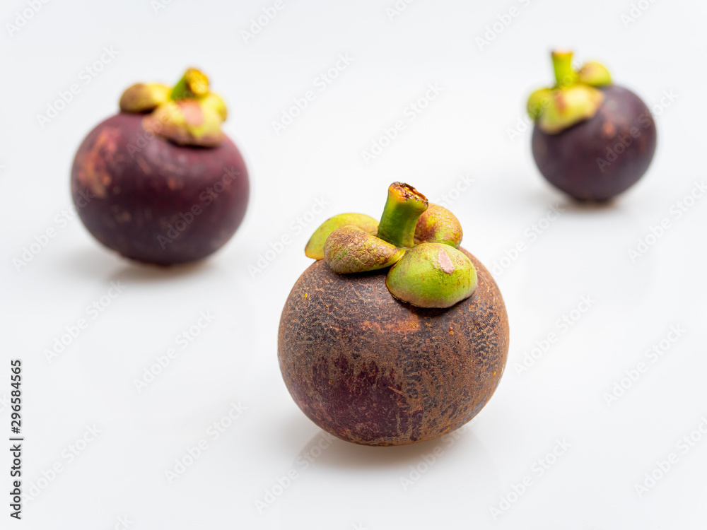 Mangosteen is the fruit queen. And is an economic crop of Thailand Mangosteen is the fruit queen. And is an economic crop of Thailand