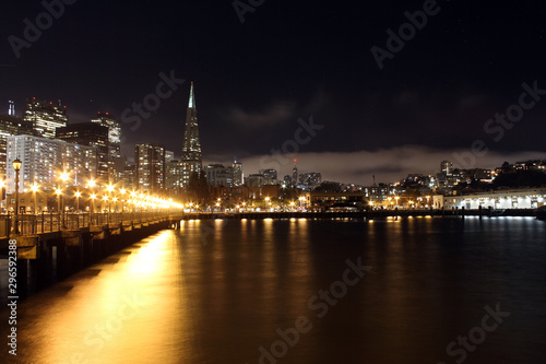 The pier and the Transamerica building © willeye