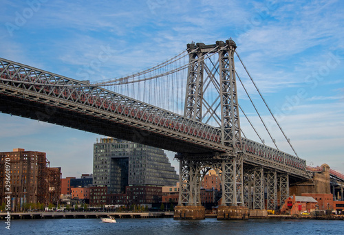The Manhattan Bridge © Janice