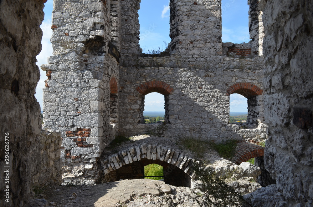 Ruiny Zamku Podzamcze w Ogrodzieńcu, Szlak Orlich Gniazd, Polska