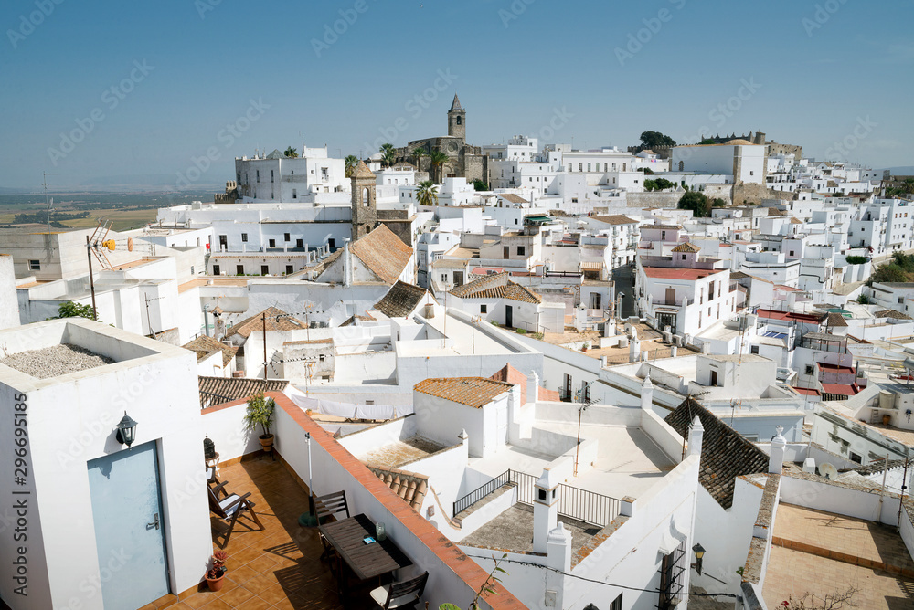 Vista de las terrazas de la parte vieja de Vejer De La Frontera, Cádiz, Andalucía, España