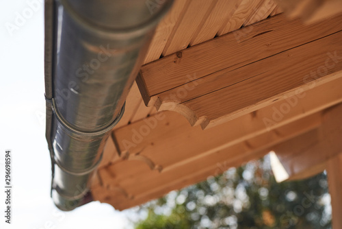 the detail under roof photo