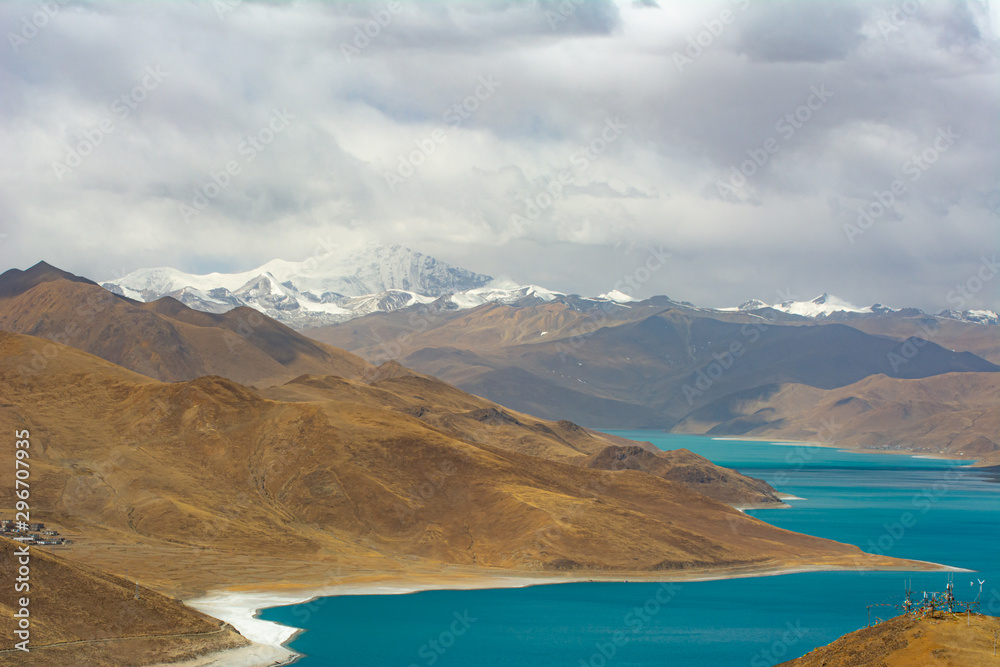 Yamdrok Lake One of The Highest Lake in The World