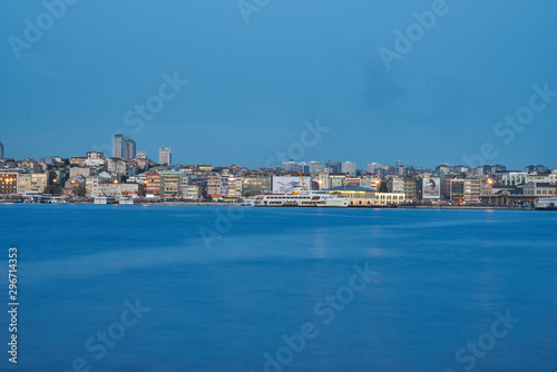 Fototapeta Naklejka Na Ścianę i Meble -  long exposure sea and city view