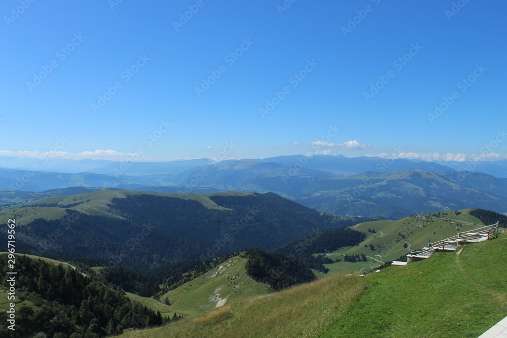 landscape with mountains and blue sky of Monte Grappa (landscape, mountain, sky, nature, mountains, green, hill, panorama, blue, view, tree, forest, beatiful, alberi, montagna ,cielo, natura, collina)