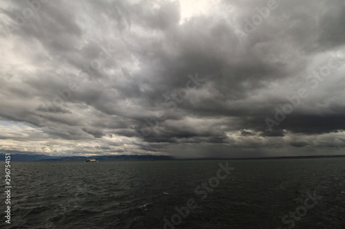 Regenwolken über dem Bodensee