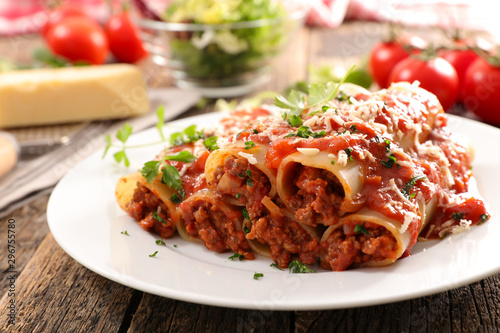 cannelloni with minced beef and tomato sauce and cheese